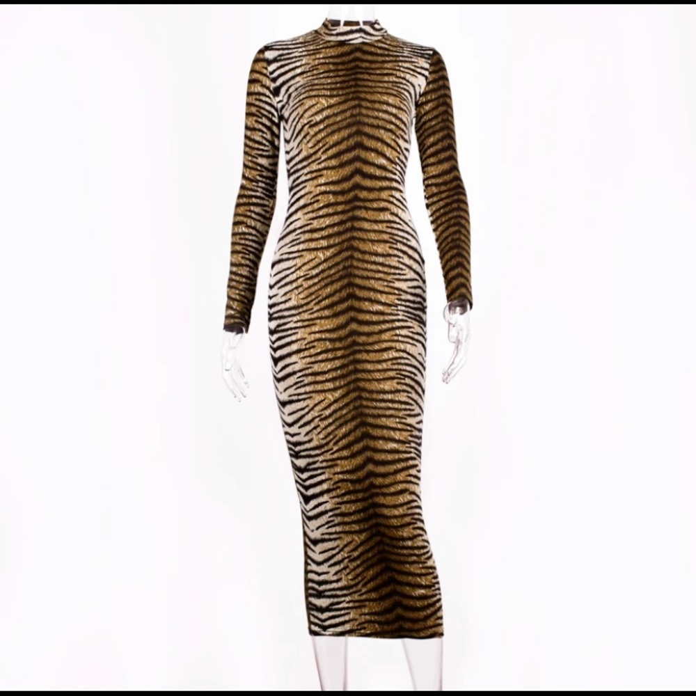 Leopard print bodycorn dress size xl.